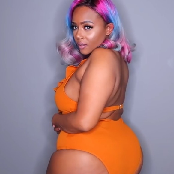 Swim suit - Picture 3 of 3